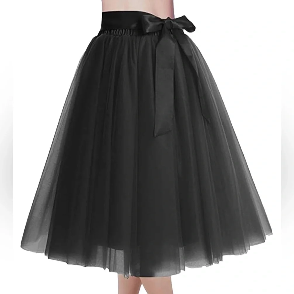 Women's A-Line Tutu Tulle Wedding Prom Halloween Goth Skirt Medium NWT - Picture 2 of 5